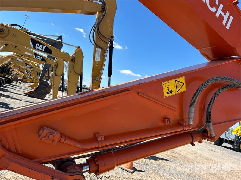 Hitachi ZX350LC-6 Tracked Excavator Bagri goseničarji