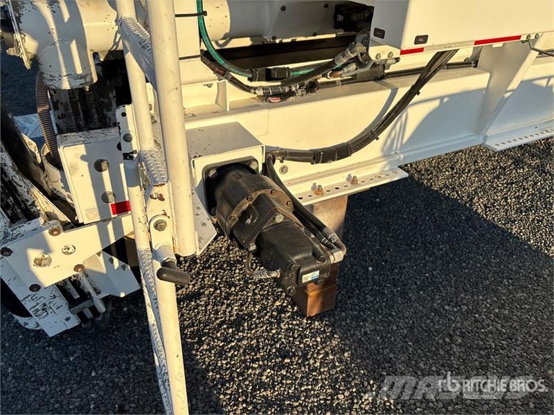  Holcombe HM10H Hydraulic Concrete Volumetric Mixer 건설 장비 - 기타