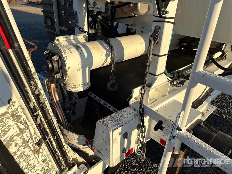  Holcombe HM10H Hydraulic Concrete Volumetric Mixer 건설 장비 - 기타