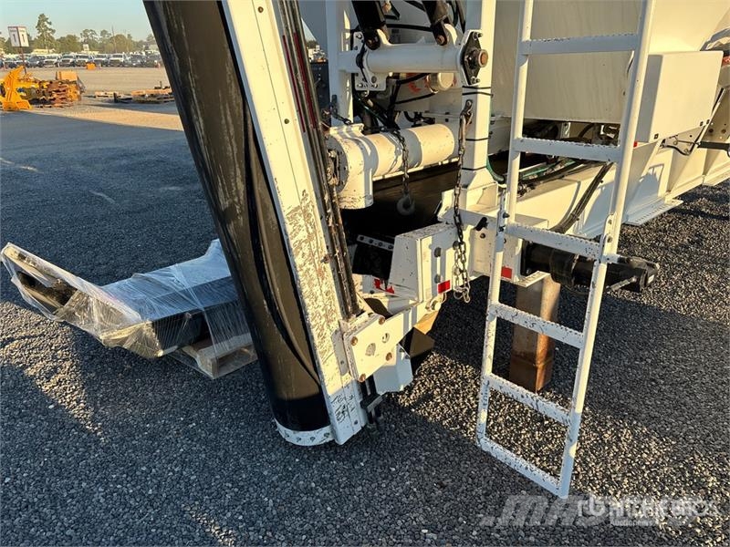  Holcombe HM10H Hydraulic Concrete Volumetric Mixer 건설 장비 - 기타