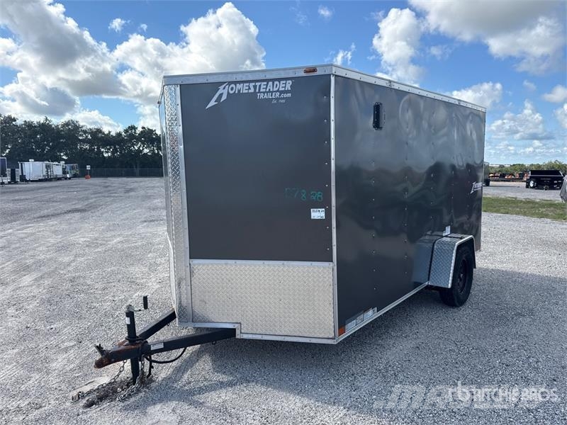  Homesteader 12 ft S/A Enclosed Trailer Прицепы-фургоны