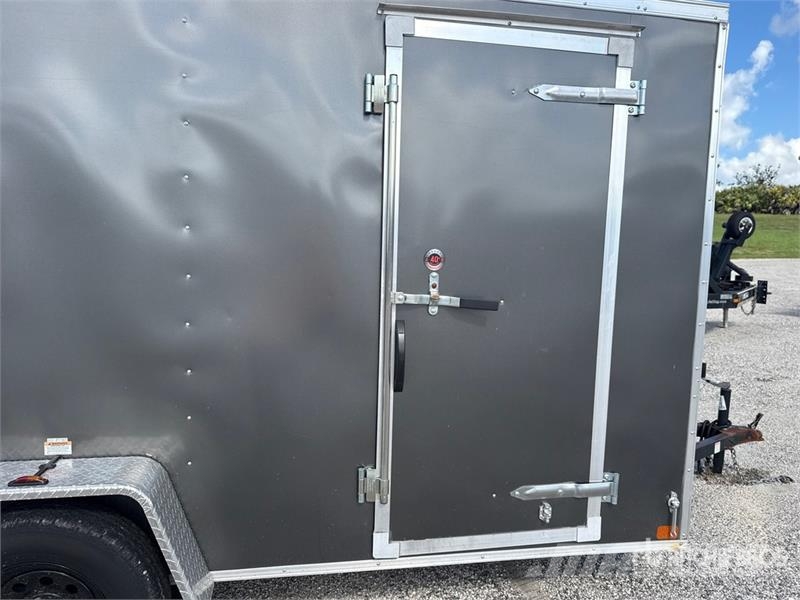  Homesteader 12 ft S/A Enclosed Trailer Прицепы-фургоны