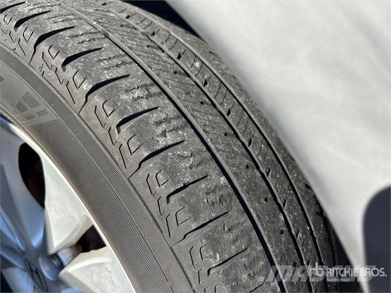 Honda CR-V AWD SUV (Inoperable) Personbiler
