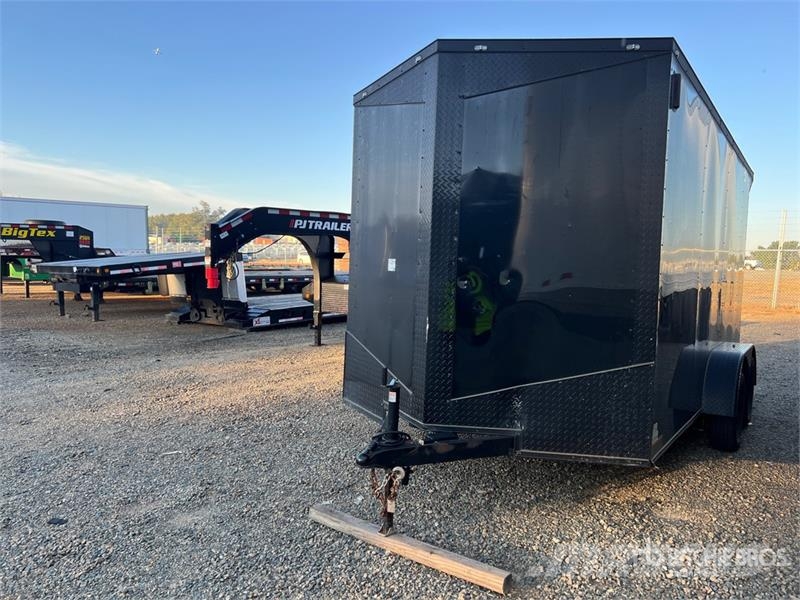 Hook & Line 7X14TA2 14 ft T/A Enclosed Trailer Prikolice zabojniki
