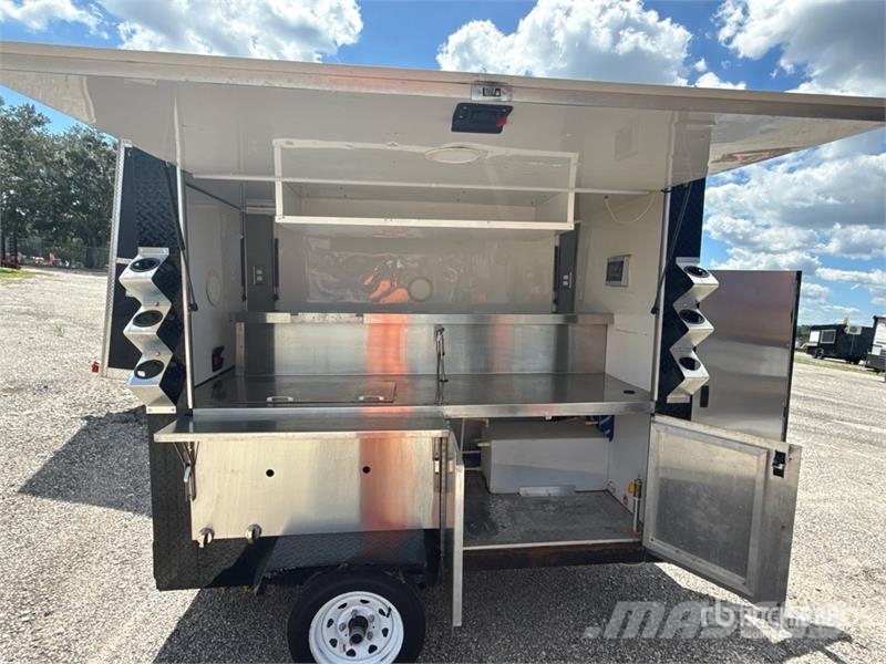 Hook & Line Cargo 7 ft S/A Food Concession Trailer Andere Anhänger