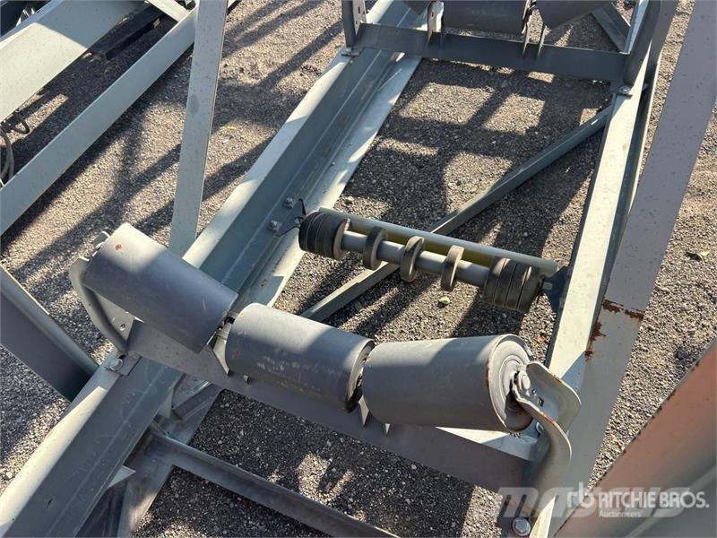  Hoover Conveyor & Fabrication Corp PT24-100 24 in  Sonstige Baumaschinen