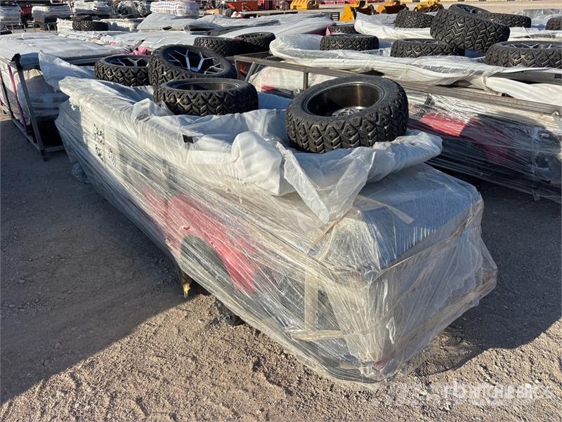 HQ100 Electric Red Six-Seater Golf Cart (Unused) 高爾夫球車