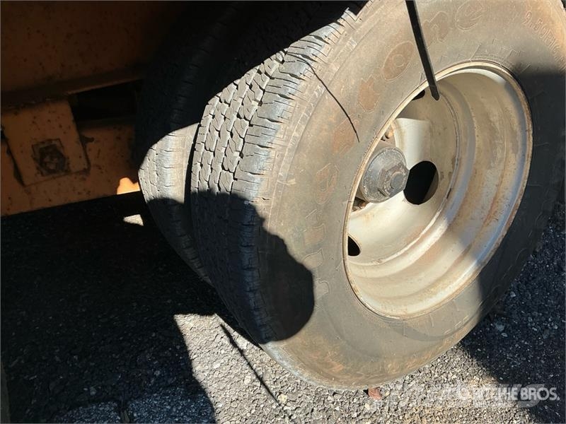 Hudson 28 ft T/A Equipment Trailer Prikolice za prevoz vozil