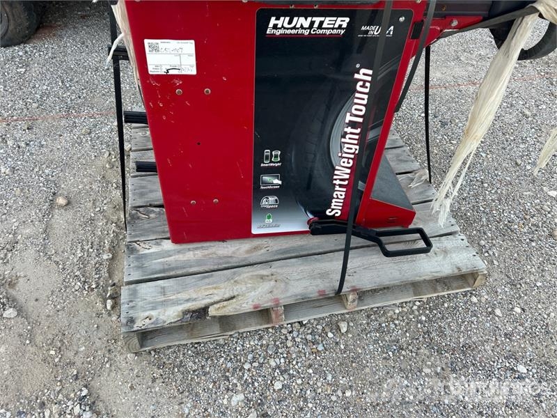 Hunter SWT . Wheel Balancer Other components