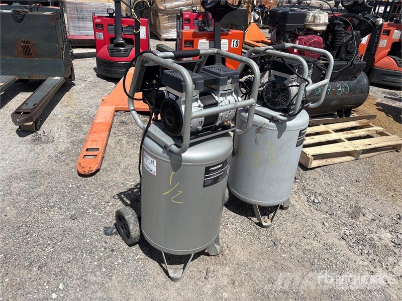 Husky of (2) Husky 4 cfm Mobile Electric 20 gal Air Comp 콤푸레샤