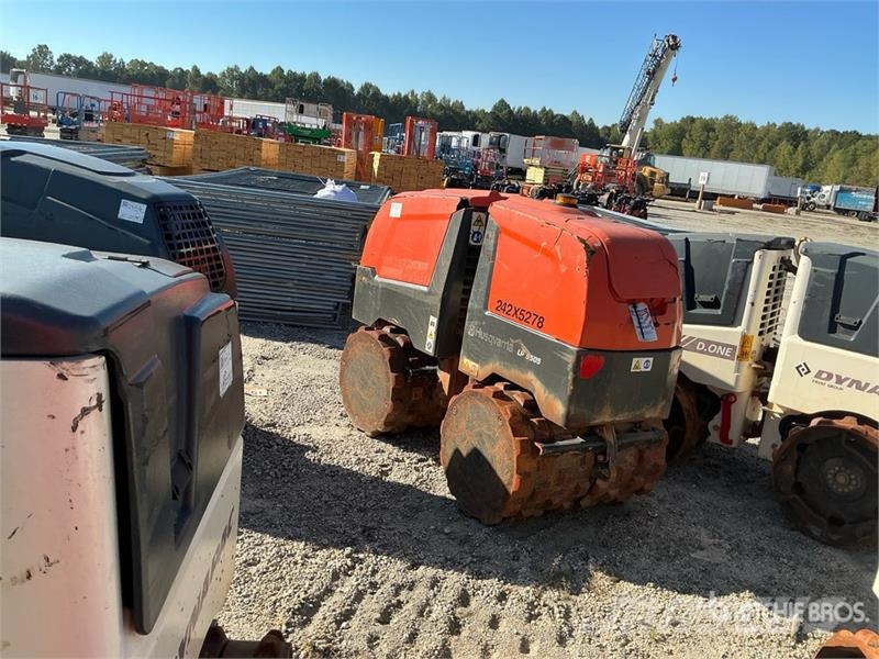 Husqvarna LP9505 Trench Compactor Pinnasetihendajad
