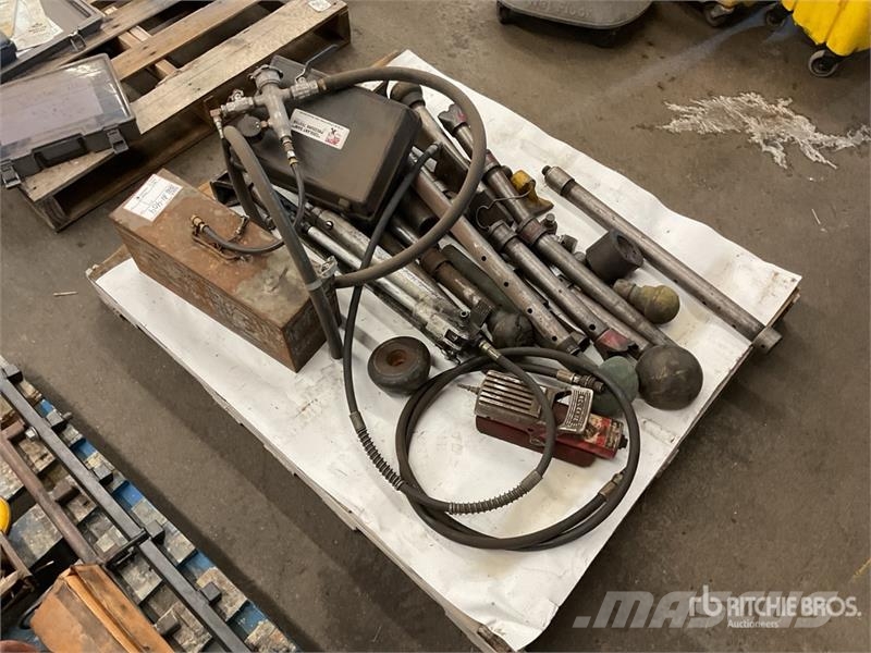Hydraulic Pump w/Misc. Parts Other components
