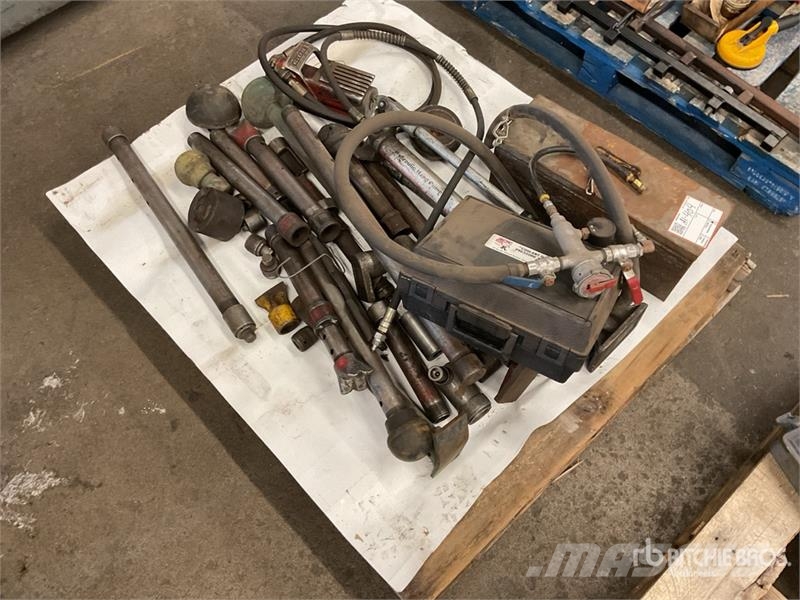 Hydraulic Pump w/Misc. Parts Other components