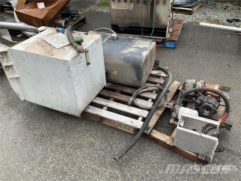  Hydraulic Tanks, PTO and Pump Коммерческий транспорт - Другие