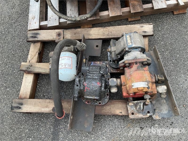  Hydraulic Tanks, PTO and Pump Коммерческий транспорт - Другие