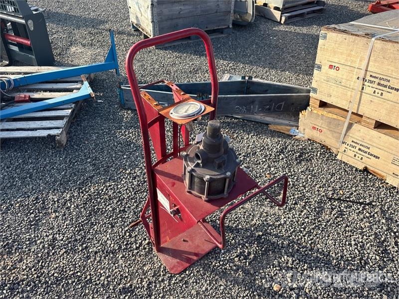  Hydrostatic Test Pump (Inoperable) Andre komponenter