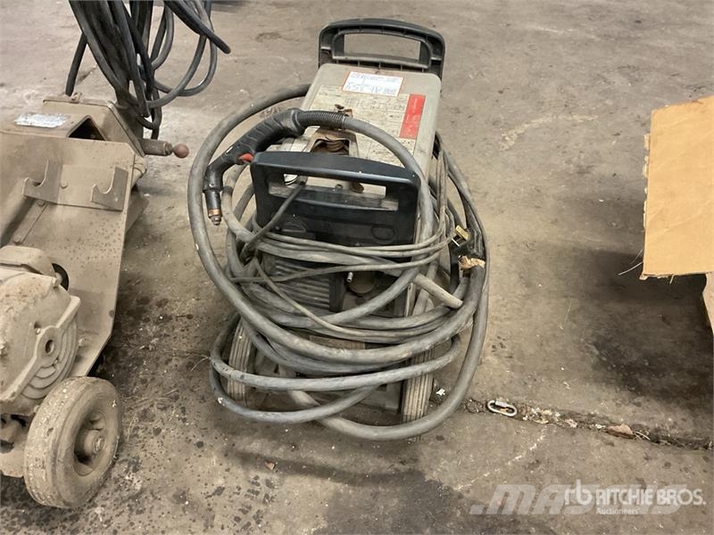  Hypertham Prowermax 65 Electric Welder Poste à souder