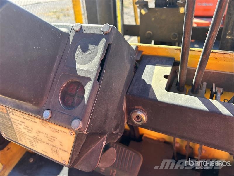 Hyster 8750 lb Forklift フォークリフト - その他