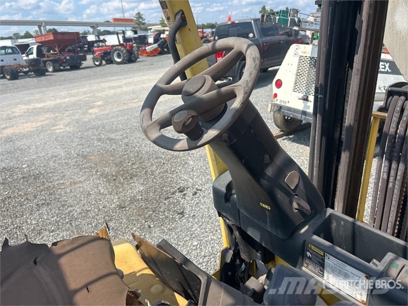 Hyster E60XN 5600 lb Electric Forklift Electric forklifts