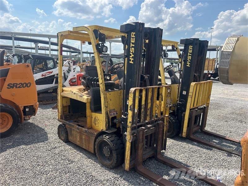 Hyster E60XN 5600 lb Pneumatic Tire Forklift Kahveltõstukid - muud