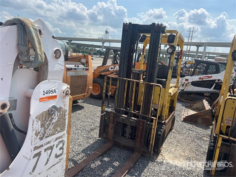 Hyster E60XN 5600 lb Pneumatic Tire Forklift Kahveltõstukid - muud