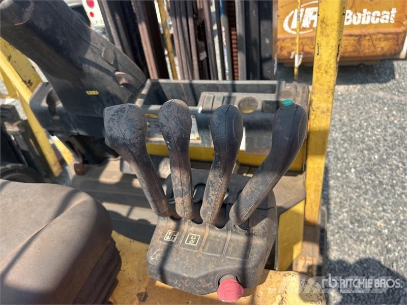 Hyster E60XN 5600 lb Pneumatic Tire Forklift Kahveltõstukid - muud