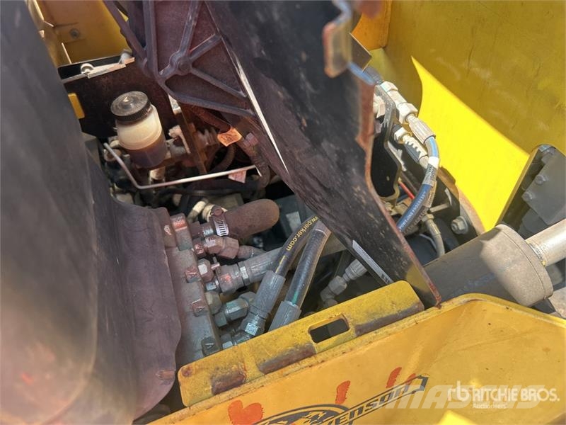 Hyster E60XN 5600 lb Pneumatic Tire Forklift Kahveltõstukid - muud