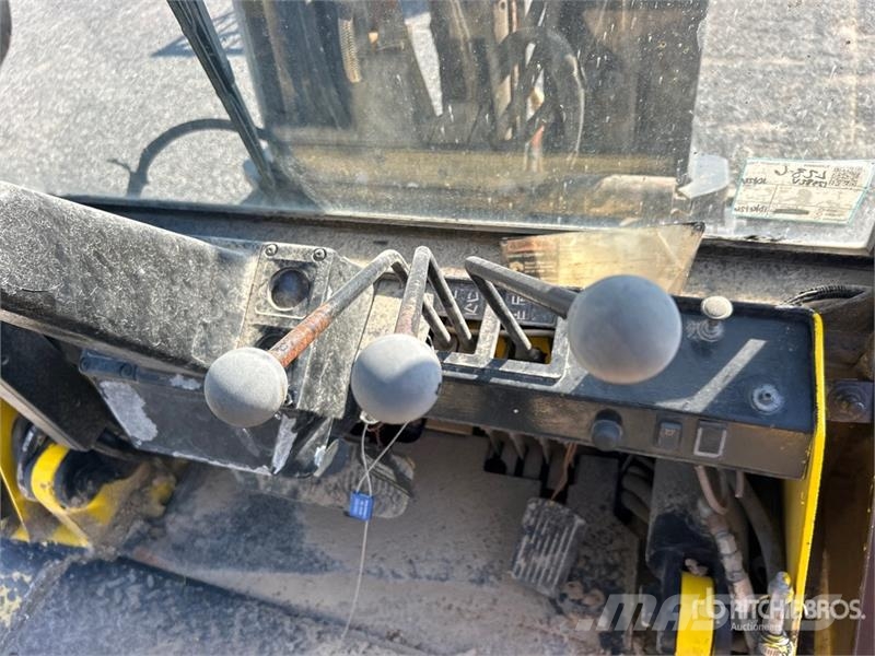 Hyster H100XL 9600 lb Pneumatic Tire Forklift (Inoperable 그 외 지게차