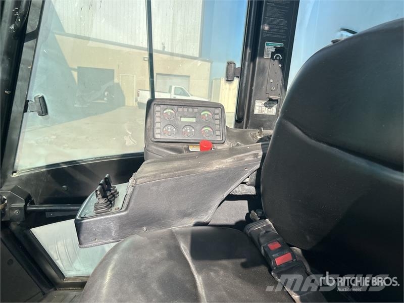 Hyster H300HD2 29000 lb Pneumatic Tire Forklift 其他叉车