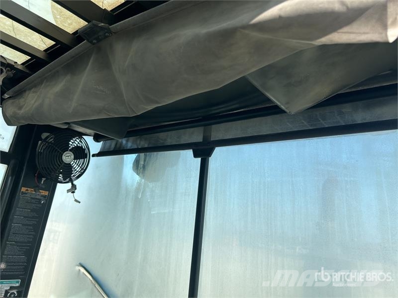 Hyster H300HD2 29000 lb Pneumatic Tire Forklift 其他叉车