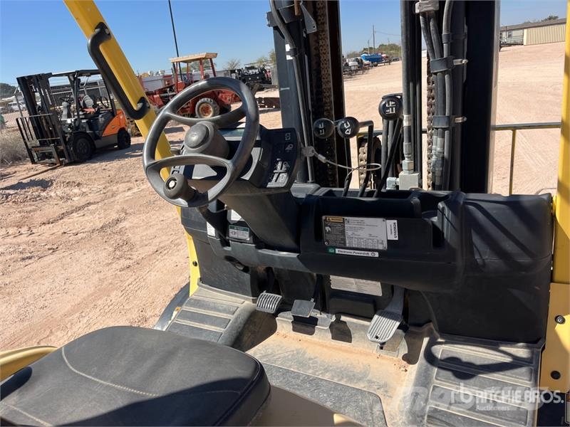 Hyster H90FT 8550 lb Pneumatic Tire Forklift Šakiniai krautuvai - Kita