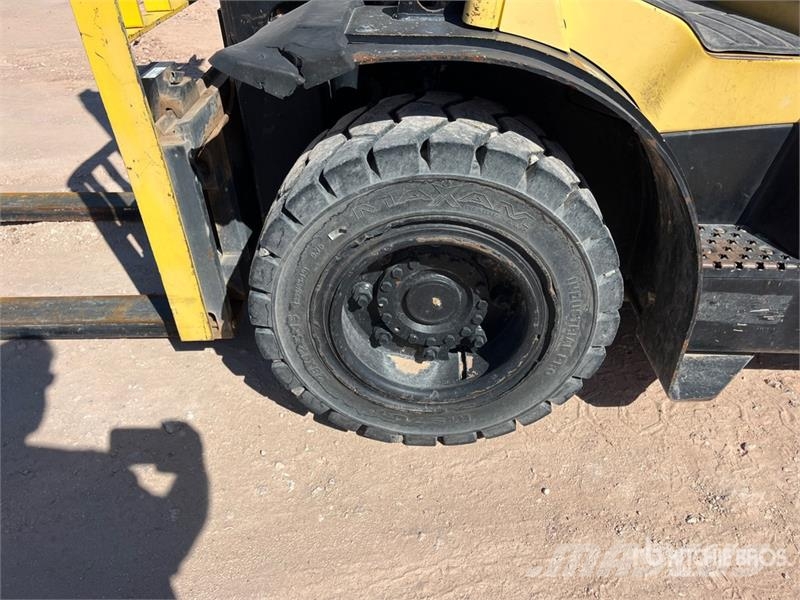 Hyster H90FT 8550 lb Pneumatic Tire Forklift Šakiniai krautuvai - Kita