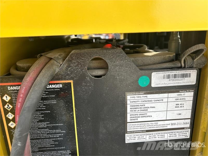 Hyster N40ZRS2-14.5 4000 lb Reach Truck リーチフォークリフト