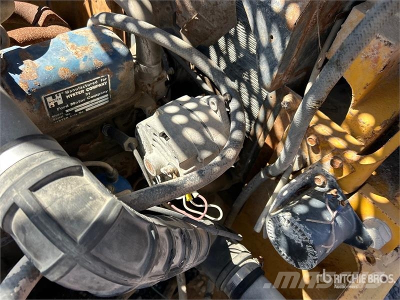 Hyster Pneumatic Tire Forklift Targoncák-Egyéb