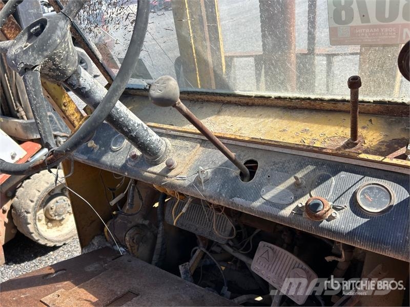 Hyster Pneumatic Tire Forklift Targoncák-Egyéb