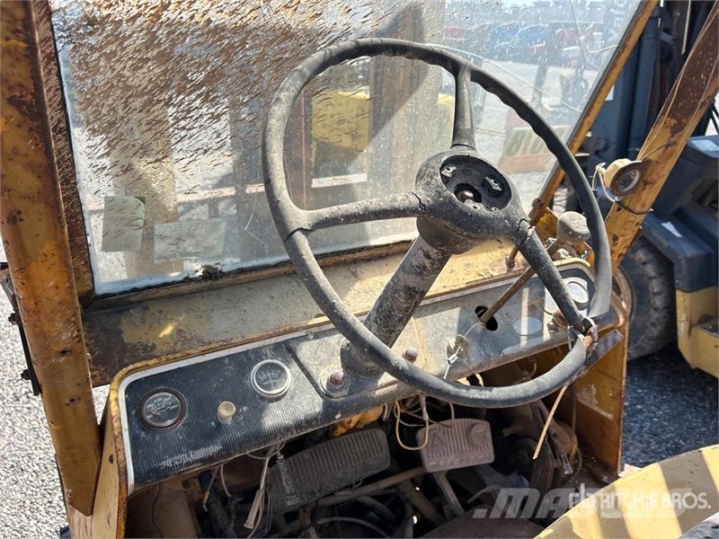 Hyster Pneumatic Tire Forklift Targoncák-Egyéb
