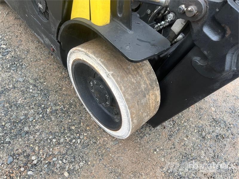 Hyster S60FT 1630 lb Cushion Tire Forklift Інше