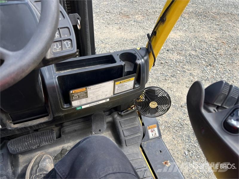 Hyster S60FT 3600 lb Cushion Tire Forklift Diger