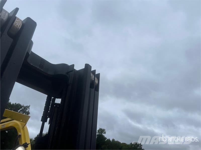 Hyster S60FT 3600 lb Cushion Tire Forklift Diger