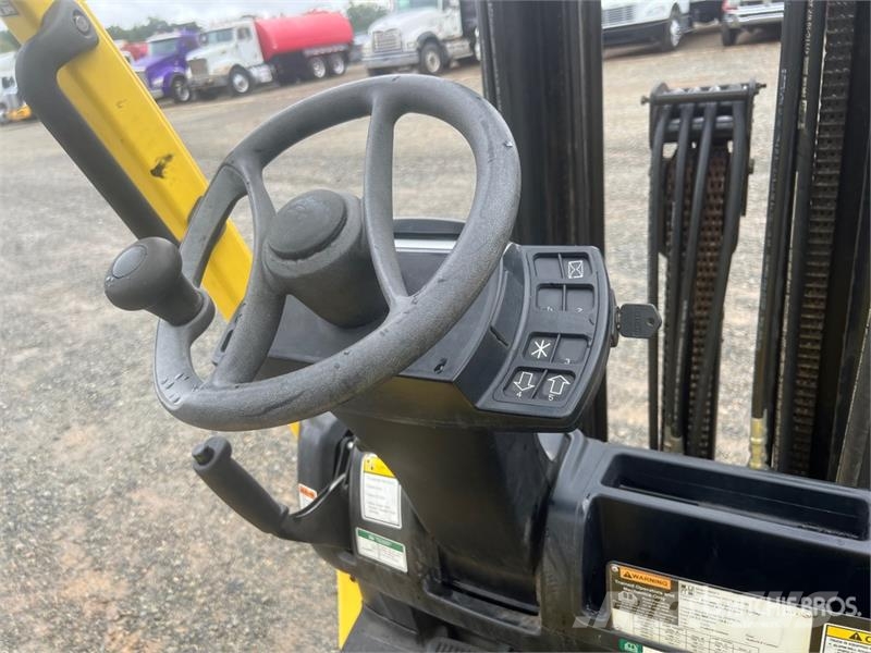 Hyster S60FT 3600 lb Pneumatic Tire Forklift Andere Gabelstapler