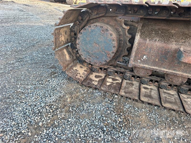 Hyundai 235LCR-9A Tracked Excavator Гусеничні екскаватори