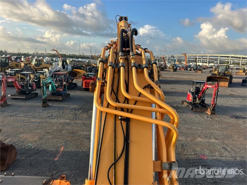 Hyundai 235LCR-9A Tracked Excavator Гусеничні екскаватори