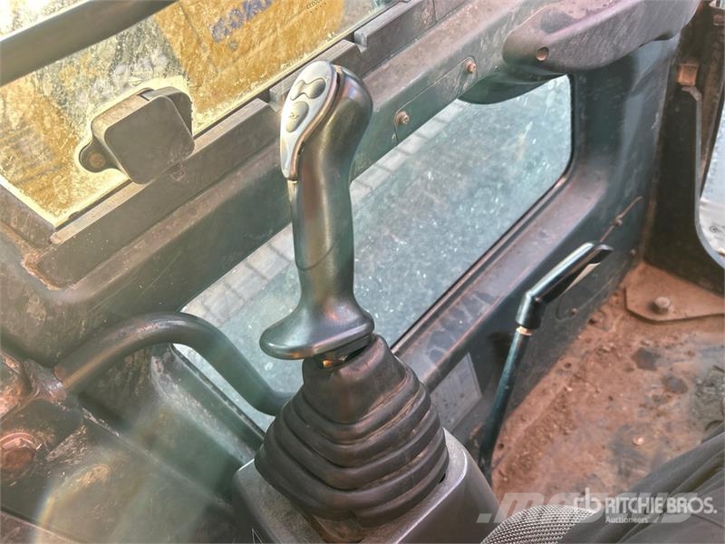 Hyundai 235LCR-9A Tracked Excavator Гусеничні екскаватори