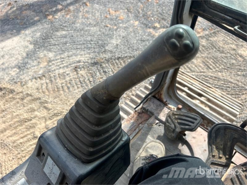 Hyundai 290LC-7A Long Reach Tracked Excavator Rupsgraafmachines