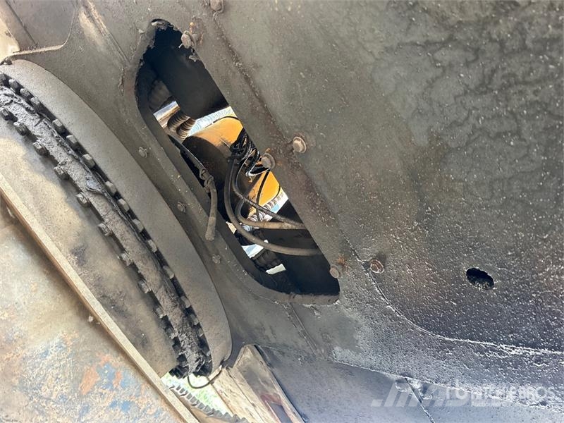 Hyundai 290LC Long Reach Tracked Excavator Escavatori cingolati