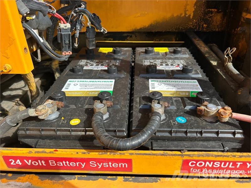 Hyundai 290LC Long Reach Tracked Excavator Escavatori cingolati