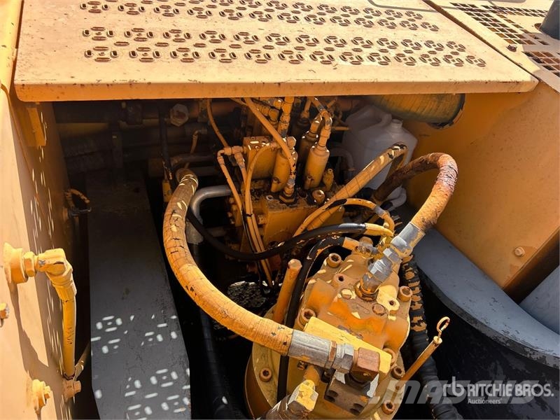 Hyundai 290LC Long Reach Tracked Excavator Escavatori cingolati