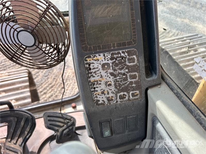 Hyundai 290LC Long Reach Tracked Excavator Escavatori cingolati