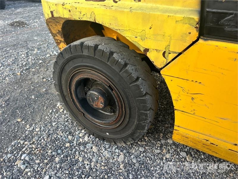 Hyundai 40L-7A 8030 lb Pneumatic Tire Forklift Autres Chariots élévateurs