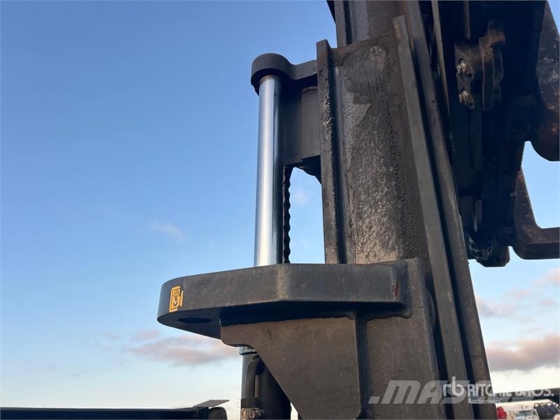 Hyundai 40L-7A 8030 lb Pneumatic Tire Forklift Autres Chariots élévateurs